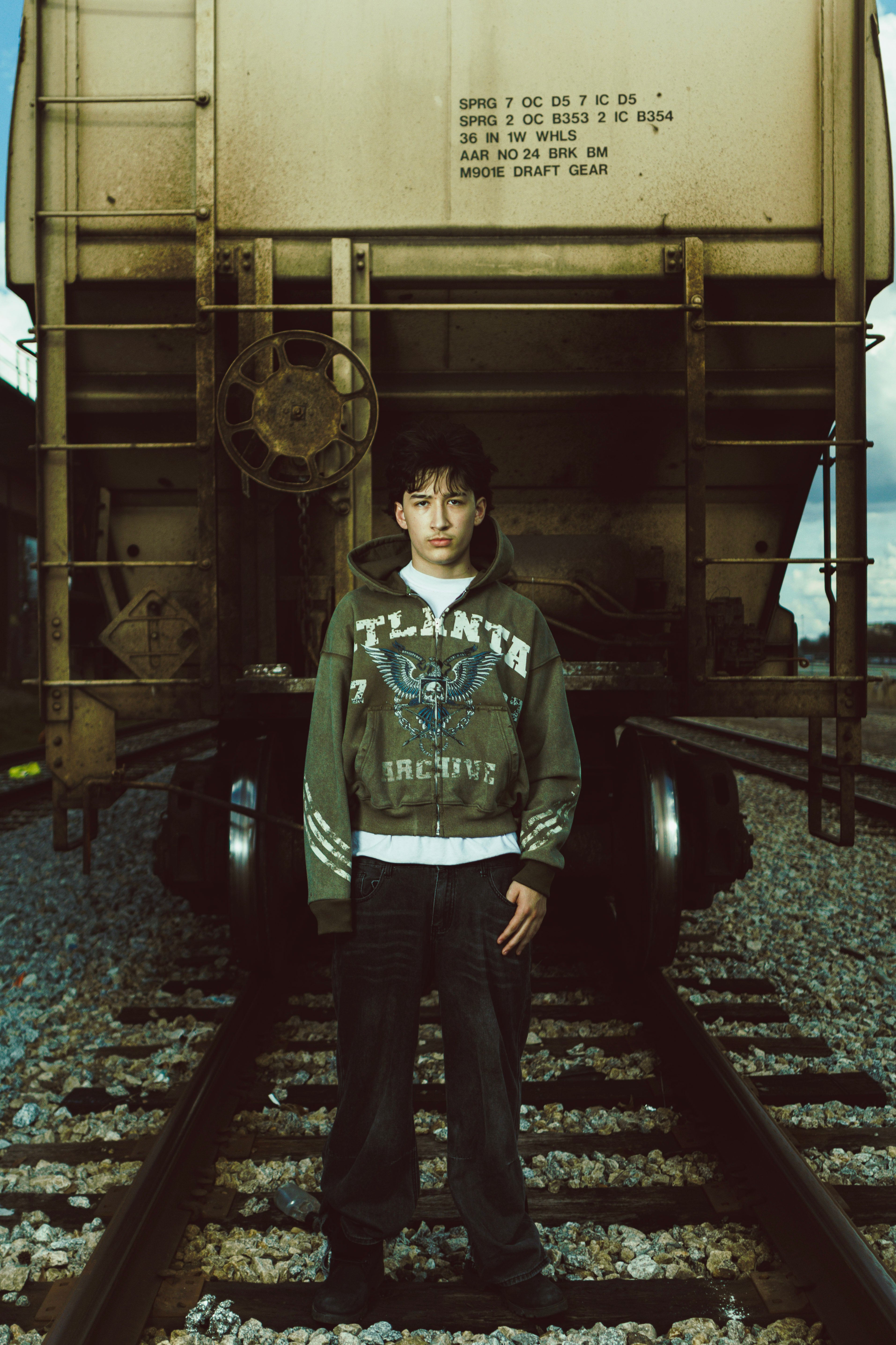 “MILITIA” ZIP UP